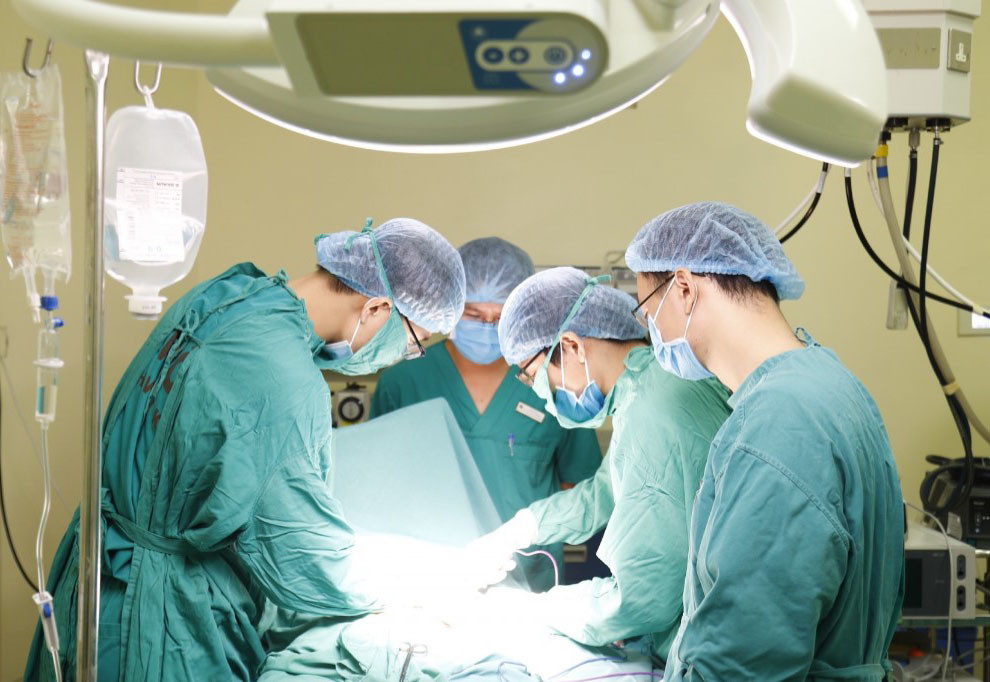 Giam doc Benh vien K: ‘Hai nam tu chu chua mua duoc thiet bi moi nao’