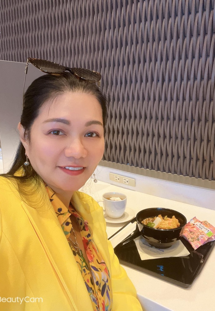 Hồng Nhung sành điệu tuổi 52, Lan Anh đẹp bất ngờ - Hình 7 Hong Nhung sanh dieu tuoi 52, Lan Anh dep bat ngo-Hinh-7