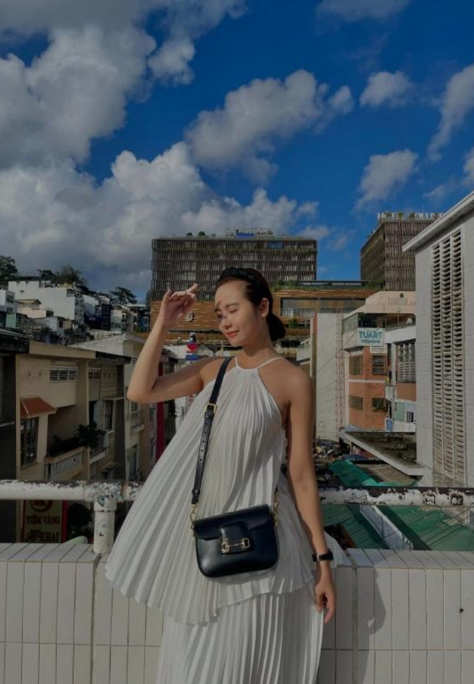 Hồng Nhung sành điệu tuổi 52, Lan Anh đẹp bất ngờ - Hình 5 Hong Nhung sanh dieu tuoi 52, Lan Anh dep bat ngo-Hinh-5