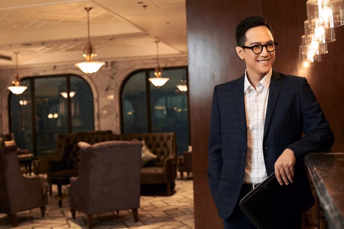 Xuan Bac hiem hoi dang anh ben 3 con trai, Hong Diem dao pho-Hinh-8