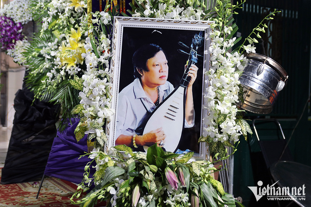 Đám tang lặng lẽ của nhạc sĩ Vinh Sử - Hình 2 Dam tang lang le cua nhac si Vinh Su-Hinh-2