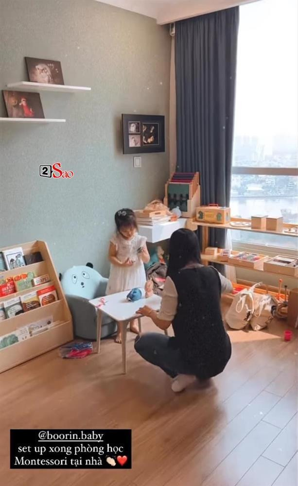 ôm 7/1, Diệp Lâm Anh gây chú ý khi khoe nhà ở. Nhưng cũng từ đây, dân mạng hoài nghi cựu mẫu đã dọn khỏi nhà chồng.