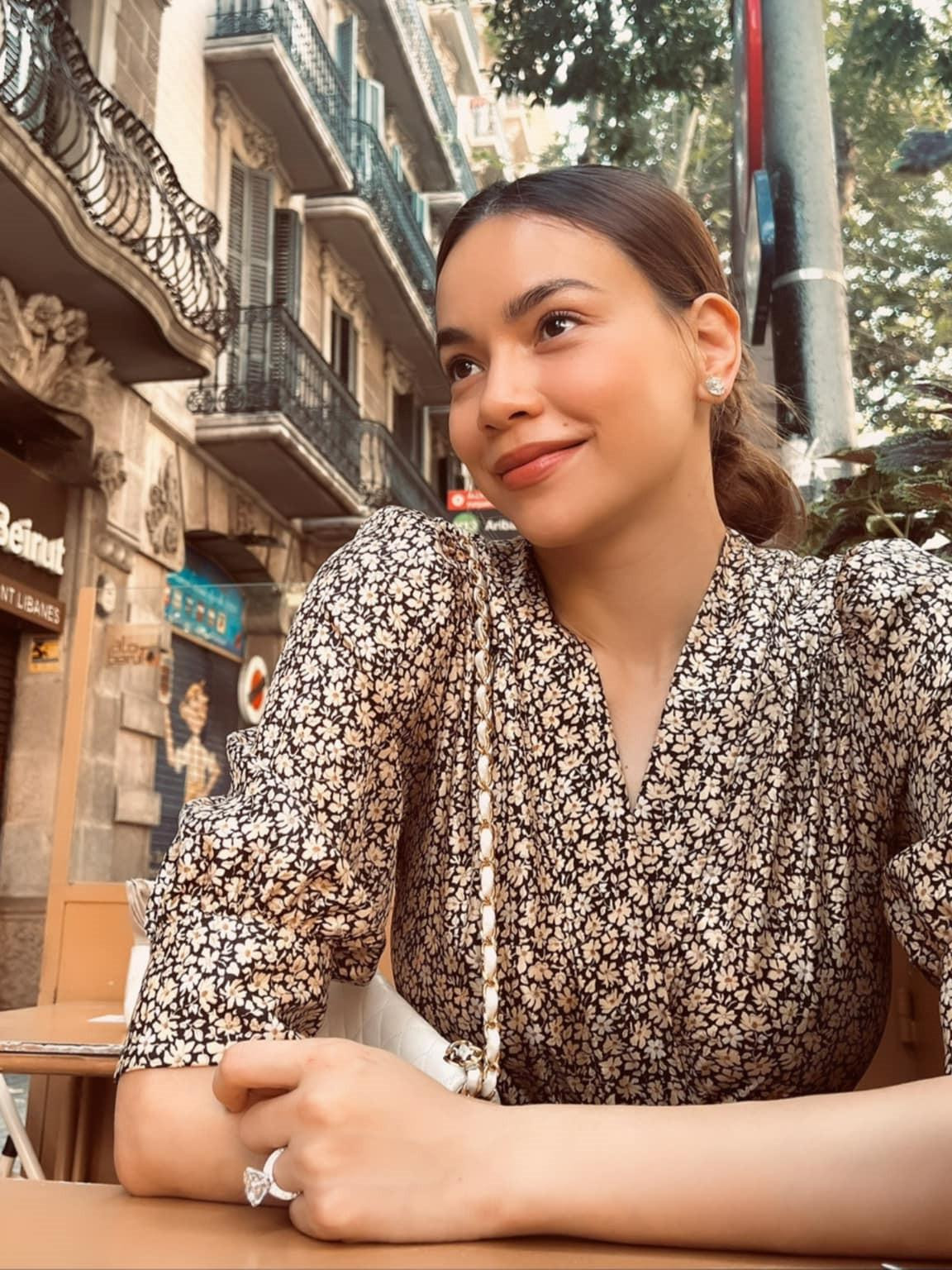 Ho Ngoc Ha - Kim Ly hanh phuc rang ngoi, BTV Hoai Anh xinh dep-Hinh-2