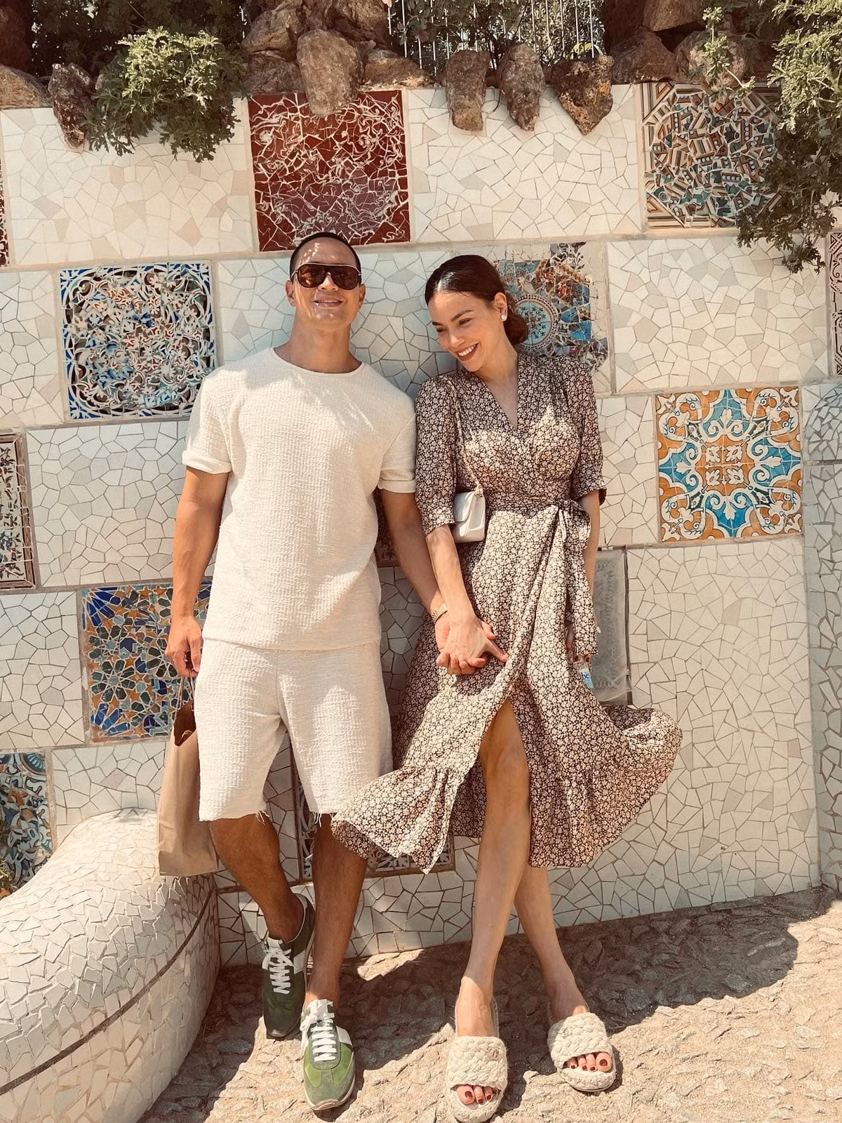 Ho Ngoc Ha - Kim Ly hanh phuc rang ngoi, BTV Hoai Anh xinh dep