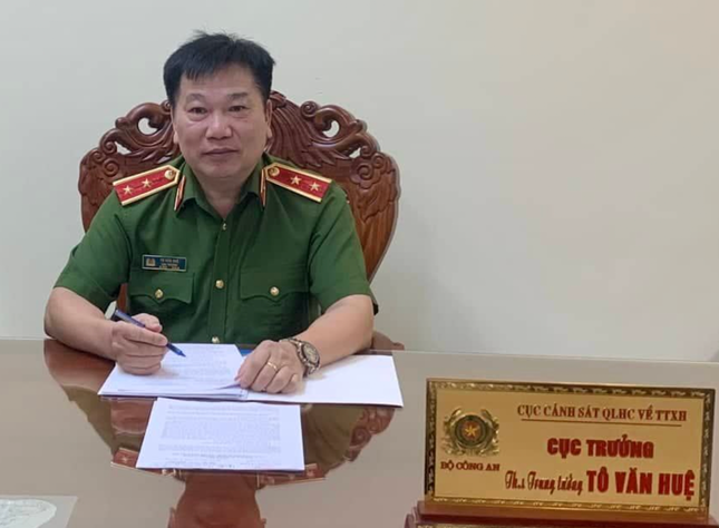 Bo Cong an thong tin chi tiet truong hop thu va khong thu ho khau giay