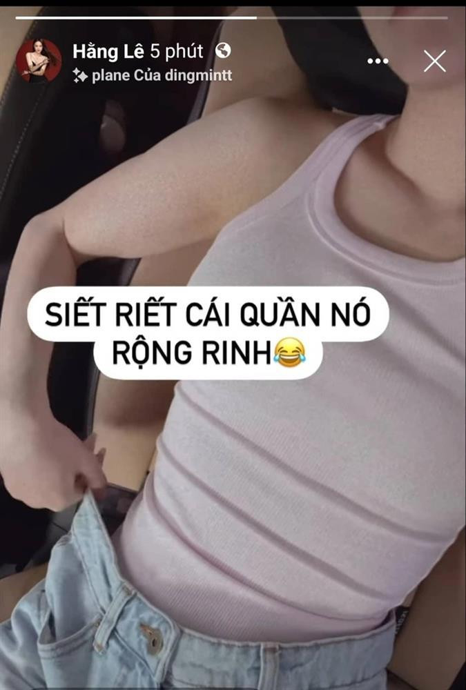 Cân nặng của ca sĩ Minh Hằng cũng tụt dần đều. Khoe ảnh "lên đồ" trẻ trung và năng động nhưng chiếc quần rộng thùng thình đã tố cáo thân hình gầy nhom của nữ diễn viên.