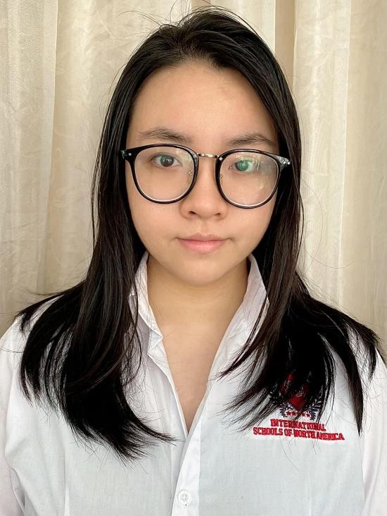 tuổi dậy thì và đi du học ở Mỹ, cô bé nỗ lực giảm cân không hiệu quả như mong muốn. Sau khi kiểm tra, bác sĩ kết luận cô thiếu vitamin D, khó tổng hợp cơ cho quá trình giảm cân. Do đó, Hiền Thục quyết định cùng con gái dậy sớm mỗi ngày suốt nhiều tháng qua để phơi nắng.