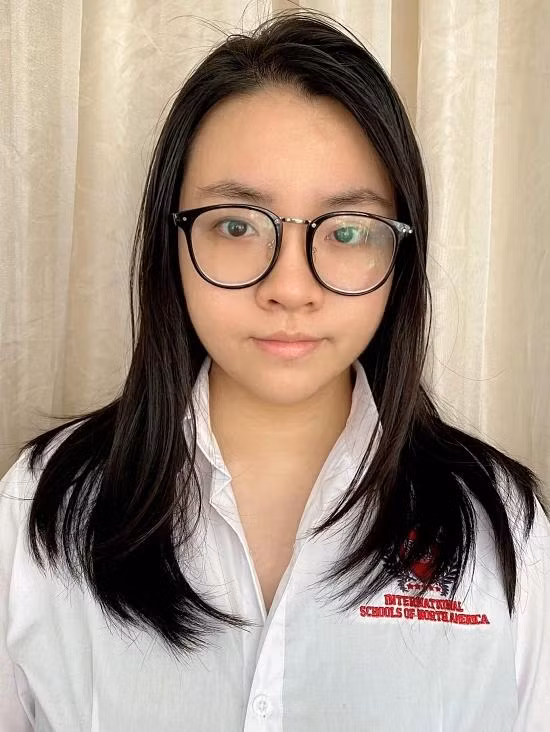 Ở tuổi dậy thì và đi du học ở Mỹ, cô bé nỗ lực giảm cân không hiệu quả như mong muốn. Sau khi kiểm tra, bác sĩ kết luận cô thiếu vitamin D, khó tổng hợp cơ cho quá trình giảm cân. Do đó, Hiền Thục quyết định cùng con gái dậy sớm mỗi ngày suốt nhiều tháng qua để phơi nắng.