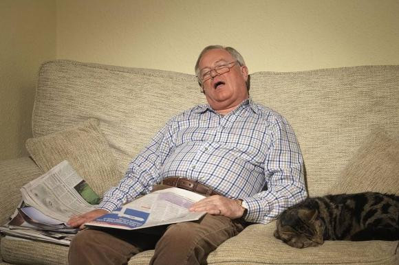 Nguoi hut thuoc la co 3 trieu chung nay, mau da “nhot nhu chao”-Hinh-4