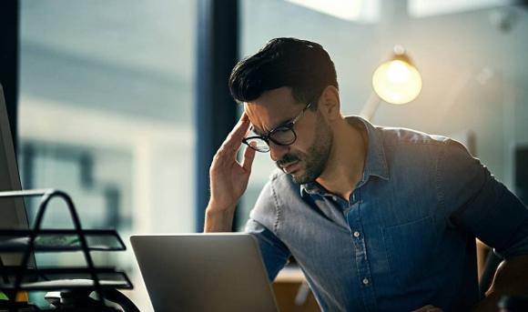 Nguoi hut thuoc la co 3 trieu chung nay, mau da “nhot nhu chao”-Hinh-6