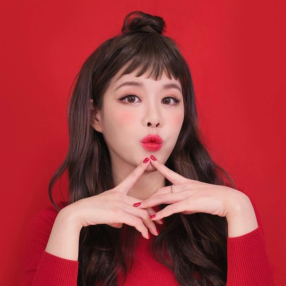 Dan ong dao hoa nhin long may, dan ba dao hoa nhin dau de biet?