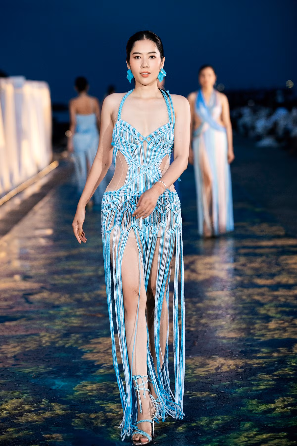 Liên tiếp ở các phần thi, Nam Em luôn có mặt trong top đầu và sở hữu thành tích tốt. Dù vậy, cô cũng vướng không ít tranh cãi vì nghi vấn được ban tổ chức ưu ái. Do sức khỏe yếu, cô còn phải bỏ thi một số nội dung.