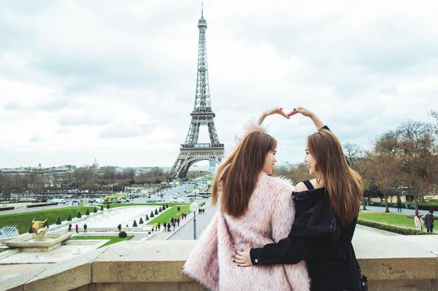 Cả hai đã giữ mối quan hệ bạn bè kéo dài hơn 16 năm, tuy nhiên có thời điểm Quỳnh Thư bị cho là “dựa hơi” bạn thân để chú ý khi Ngọc Trinh nổi tiếng sớm hơn.