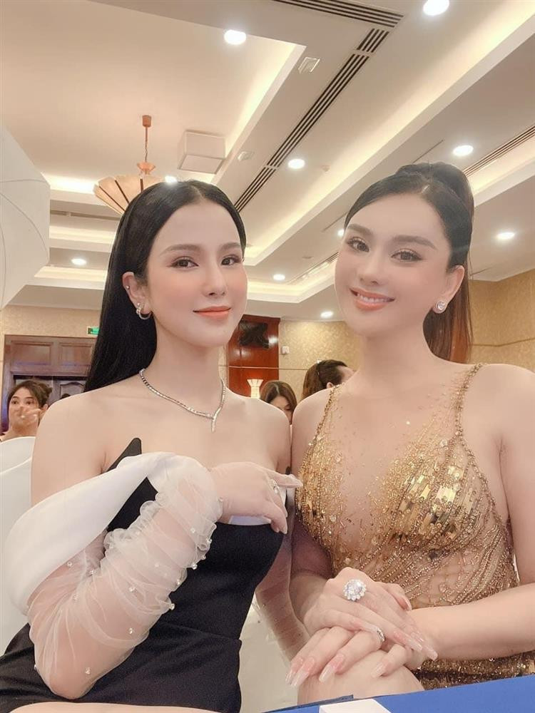 Lâm Khánh Chi còn có dịp đọ sắc "một chín một mười" cùng Diệp Lâm Anh.