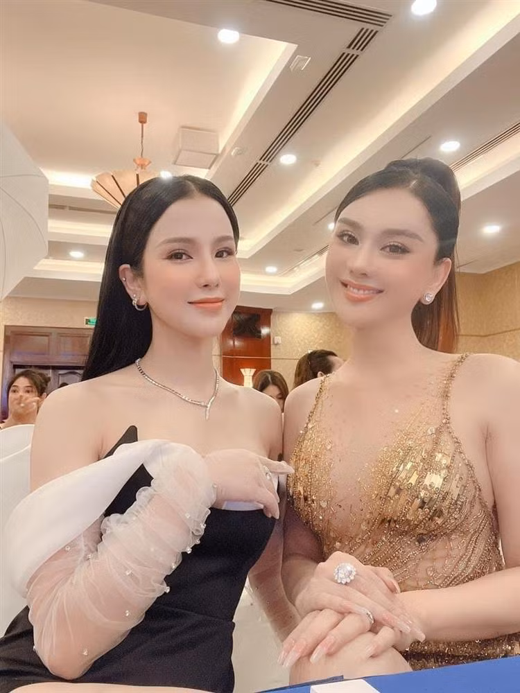 Lâm Khánh Chi còn có dịp đọ sắc "một chín một mười" cùng Diệp Lâm Anh.