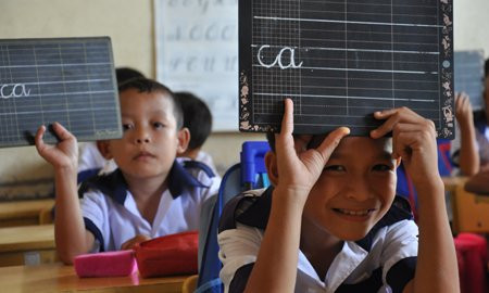 Tieng Viet Cong nghe Giao duc: Vi sao 3 chu c/k/q deu doc la “co“?