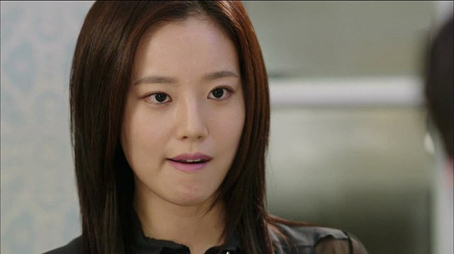 Lo mieng nhac chuyen ngay xua cua me chong, vo bi tat bom bop