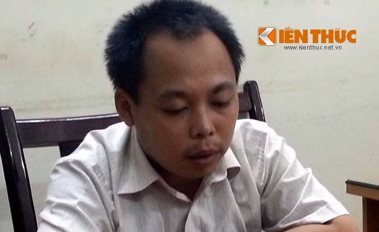 Đối tượng Bình tại cơ quan công an.