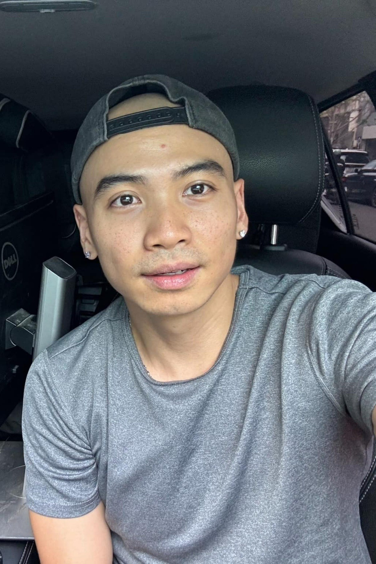 Khán giả nhận xét phong cách bụi bặm của Tuấn Khôi phù hợp với sự giản dị của H'Hen Niê. Chuyện tình cảm của cả hai được ủng hộ. Fan mong Hoa hậu Hoàn vũ Việt Nam 2017 sớm lên xe hoa.