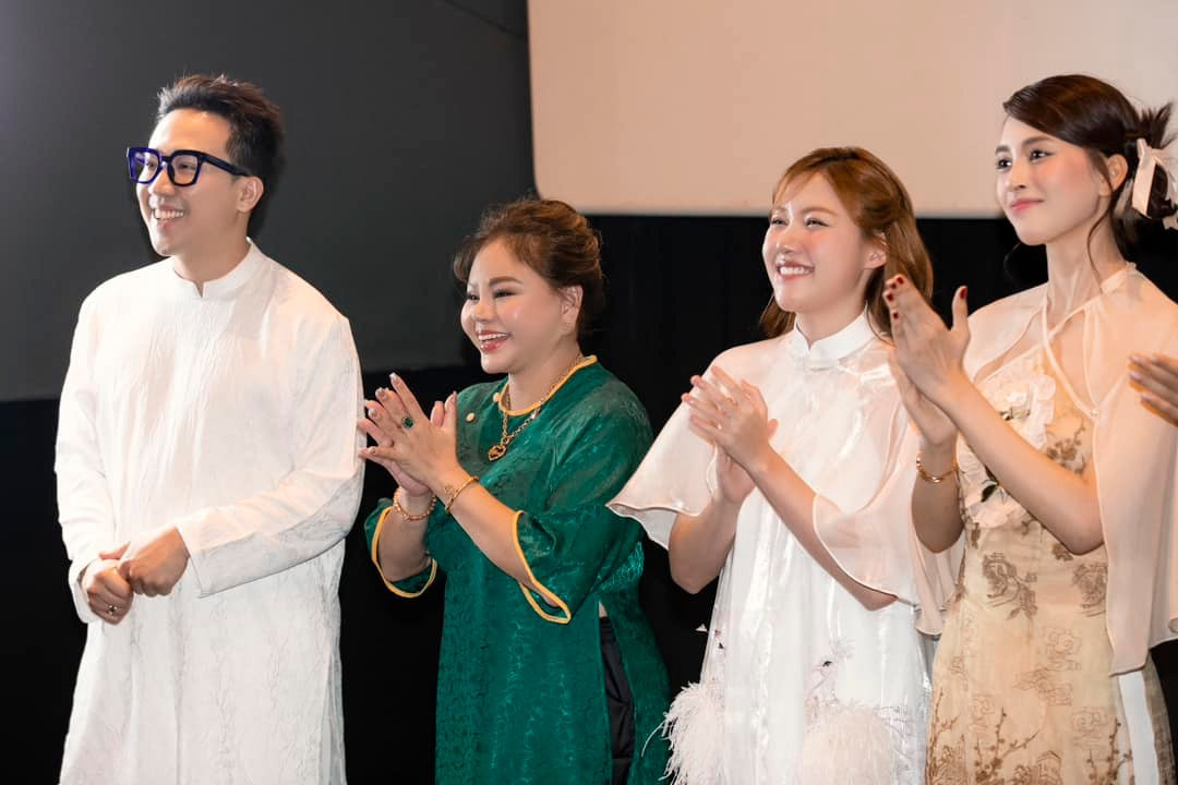 Le Giang he lo moi quan he dac biet voi Tran Thanh