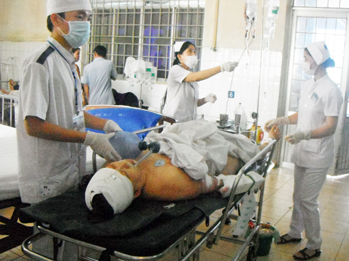 Bà Võ Thị Liễu lúc mới được đưa vào cấp cứu.