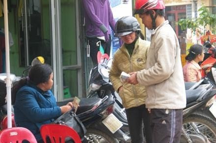 Hoạt động thu đổi ngoại tệ trên địa bàn tỉnh Lạng Sơn diễn ra khá phức tạp và đa dạng.