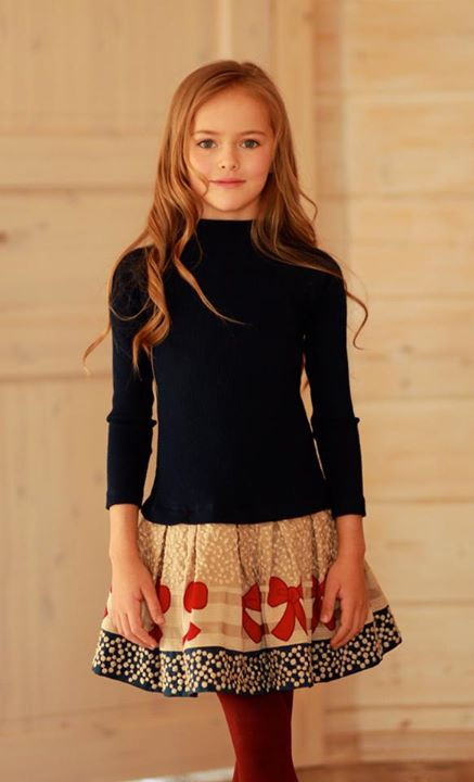 Kristina Pimenova được một số tạp chí về phụ nữ đánh giá là bé gái xinh đẹp nhất thế giới. Tuy có nhiều người hoài nghi về vẻ đẹp của cô bé thực ra chỉ là sản phẩm của Photoshop, nhưng với các fan thực sự, họ thừa hiểu Kristina Pimenova xinh đẹp đến cỡ nào khi xem những bức ảnh mặt mộc, chụp tình cờ của cô bé.