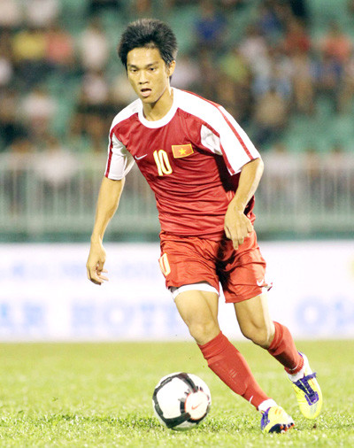 Vốn bị chê là khó phát triển và có điểm yếu về tâm lý nhưng những nỗ lực của Hoàng Thiên trong nhiều năm qua đã giúp anh dần tạo dựng được niềm tin với những vị HLV khó tính.