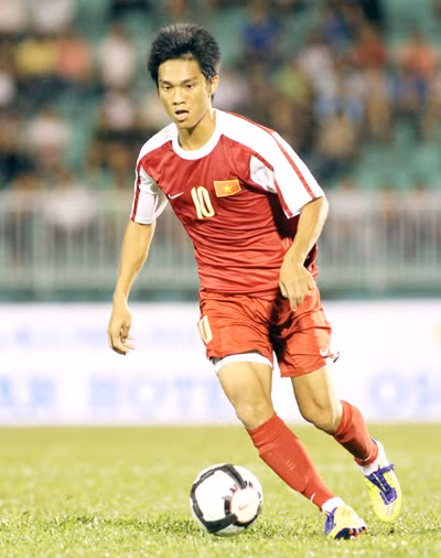 Vốn bị chê là khó phát triển và có điểm yếu về tâm lý nhưng những nỗ lực của Hoàng Thiên trong nhiều năm qua đã giúp anh dần tạo dựng được niềm tin với những vị HLV khó tính.