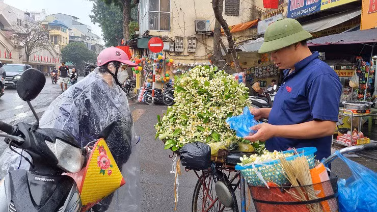 Hoa buoi duoc gia, nhieu chu vuon bo tui tien trieu moi ngay-Hinh-4