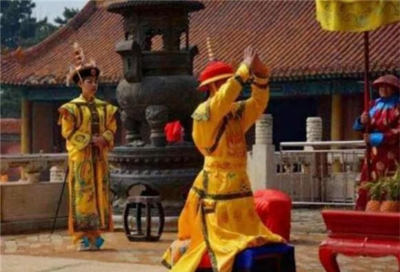 Can Long lam gi de cuu dan trong mua he nong nhat lich su?-Hinh-7