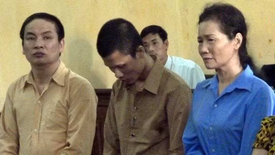 Các bị cáo tại tòa.