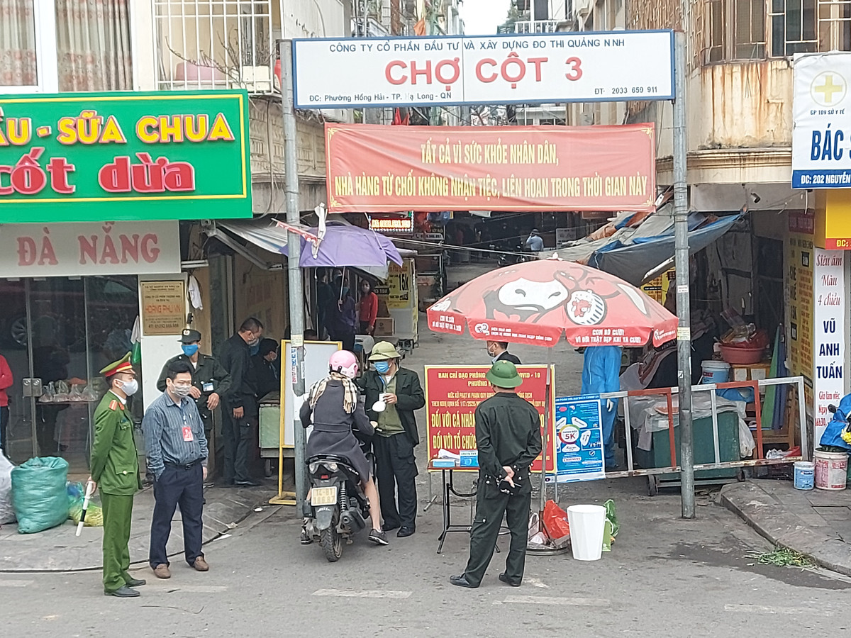 Ha Long dinh chi cho Cot 3 do loi long phong chong dich COVID-19