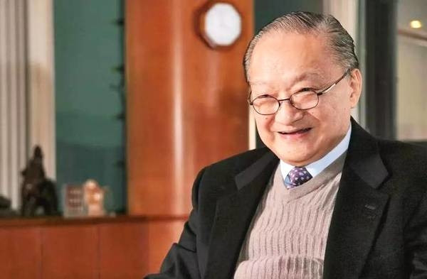 Mặc dù, tất cả nhân vật đều do ông chính tay xây dựng nên nhưng ông vẫn có những tình cảm yêu ghét khác nhau dành cho họ.