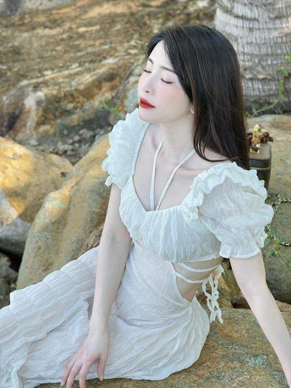 uỳnh Nga tiết lộ, ở tuổi 36 để giữ gìn được hình ảnh như vậy là nhờ nỗ lực và sự kiên trì chưa bao giờ ngừng nghỉ của cô trong tập luyện.