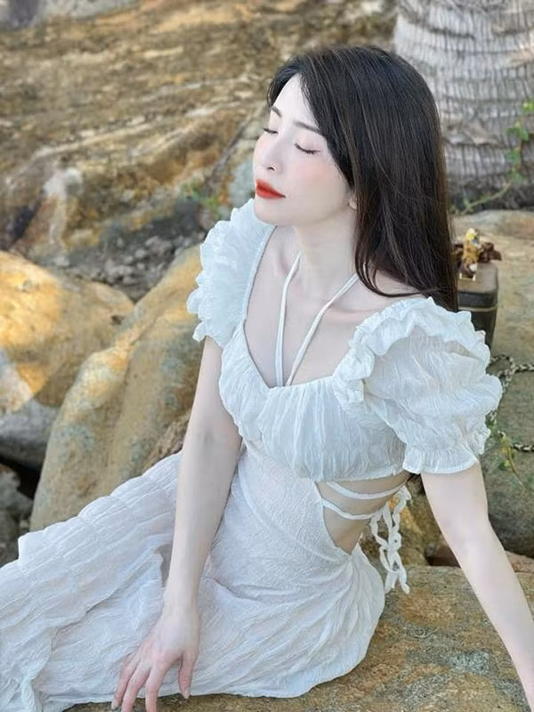 Quỳnh Nga tiết lộ, ở tuổi 36 để giữ gìn được hình ảnh như vậy là nhờ nỗ lực và sự kiên trì chưa bao giờ ngừng nghỉ của cô trong tập luyện.