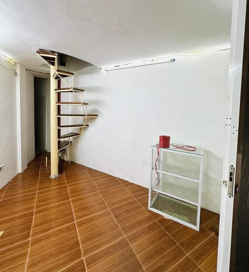 Bất động sản “độc lạ” và cơn loạn giá của thị trường - Hình 4 Bat dong san “doc la” va con loan gia cua thi truong-Hinh-4