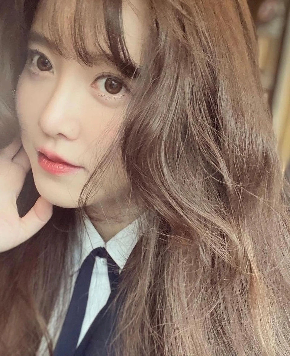 Goo Hye Sun ra mắt làng giải trí thông qua một quảng cáo vào năm 2002. Nữ diễn viên bước chân vào lĩnh vực phim ảnh thông qua bộ phim Nonstop 5. Tuy nhiên, phải đến dự án Vườn sao băng đóng cùng Lee Min Ho, Goo Hye Sun mới trở nên nổi tiếng