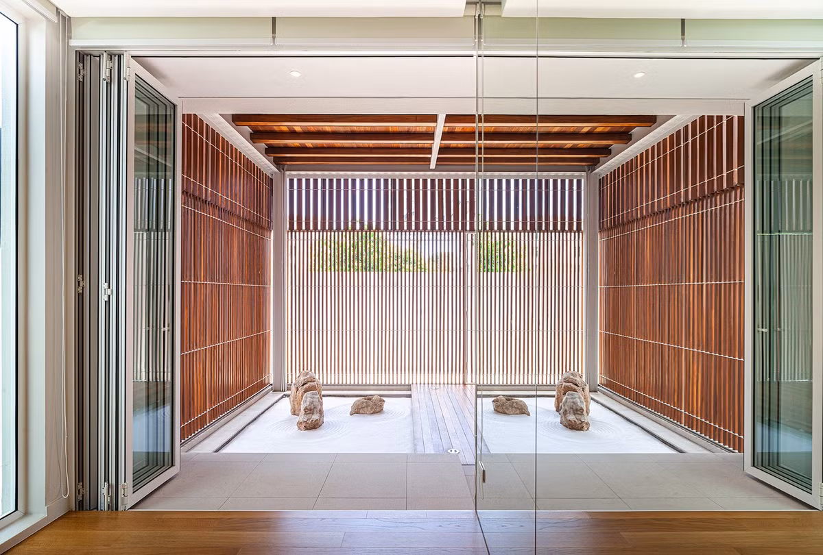 Doc la ngoi nha voi vat lieu mo giup mo rong khong gian song-Hinh-2