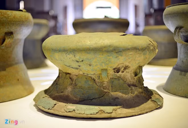 Trống đồng Tùng Lâm được các nhà khoa học tìm thấy tại Chương Mỹ, Hà Nội.