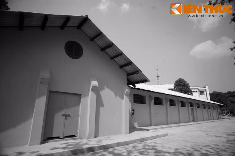 Khám đường Tây Ninh (ngày nay nằm ở đường Trần Quốc Toản, TP Tây Ninh) là một nhà tù lớn do thực dân Pháp xây dựng vào cuối thế kỷ 19 - đầu thế kỷ 20 ở tỉnh Tây Ninh.