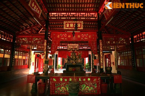 Gian tiền điện.