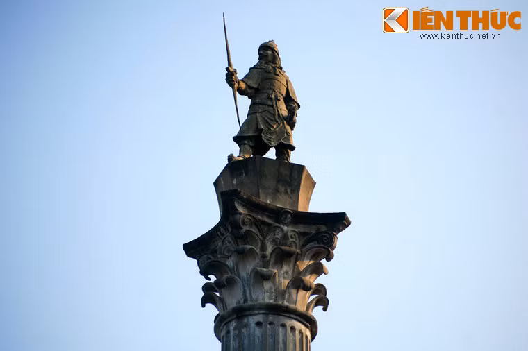 An Dương Vương, tên thật là Thục Phán (257 - 207 TCN), là vị vua lập nên nước Âu Lạc - nhà nước thứ hai trong lịch sử Việt Nam sau nhà nước Văn Lang của các vua Hùng.