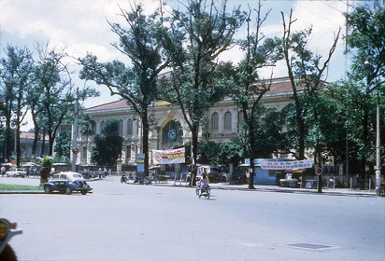 Bưu điện Thành phố.