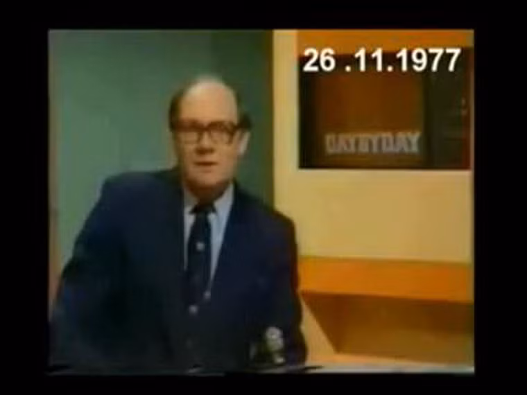 Vào năm 1977, một chương trình truyền hình ở Anh đột ngột bị gián đoạn bởi giọng nói của một nhân vật tự xưng là "Vrillon đến từ thiên hà Ashtar". Vrillon cho biết mình là đại diện của một chủng tộc đến từ hành tinh khác đang trên đường tiêu diệt loài người trên Trái đất. Các cơ quan cảnh sát Anh đã hết sức vất vả để giải thích cho người dân rằng đây chỉ là một trò đùa.
