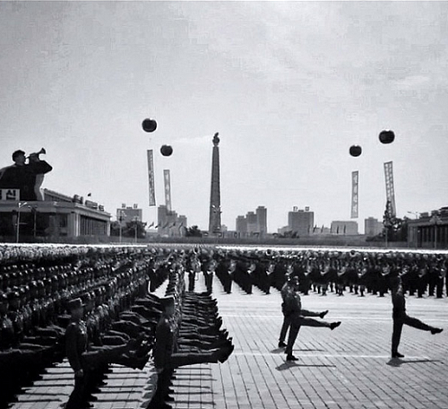 Duyệt binh tại Triều Tiên.