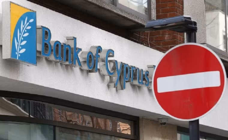 Chi nhánh của ngân hàng Rossiya tại đảo Síp được đánh giá là chi nhánh lớn nhất với tổng giá trị tài sản lên tới 630 triệu EURO, bao gồm nhiều tài khoản đặc biệt của giới tỷ phú khắp nơi trên thế giới.