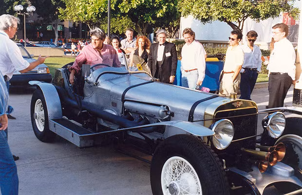 Chiếc xe mũi dài Hispano-Suiza được sản xuất từ năm 1915.