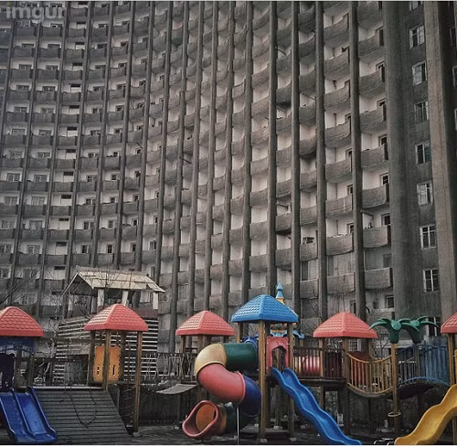 Khu vui chơi của trẻ tại tại một chung cư.