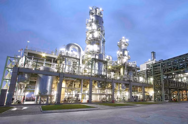 Hiện Gunvor đang có mặt tại hơn 35 quốc gia với 1.100 cơ sở vật chất phục vụ cho khai thác khoáng sản, khí đốt, dầu lửa.